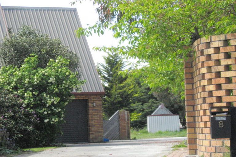 Photo of property in 8 Woodglen Drive, Woodend, 7610