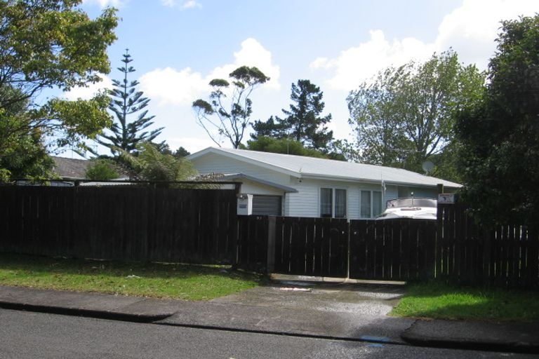 Photo of property in 93 Riverpark Crescent, Henderson, Auckland, 0610