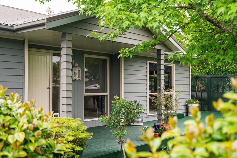 Photo of property in 18 Lincoln Road, Carterton, 5713