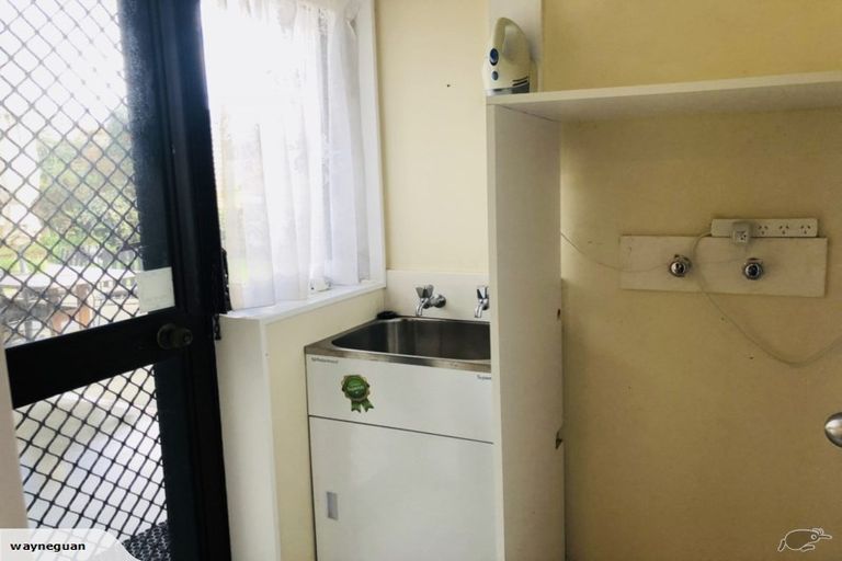 Photo of property in 16 Bob Charles Drive, Golflands, Auckland, 2013