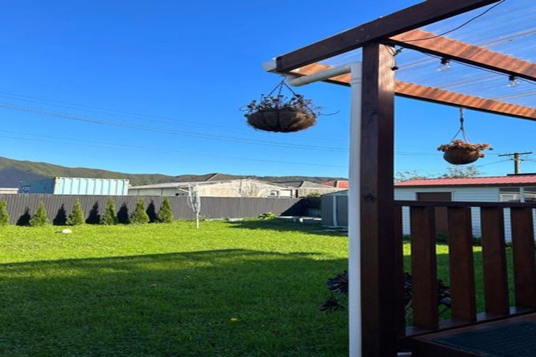 Photo of property in 36 Chapman Crescent, Naenae, Lower Hutt, 5011