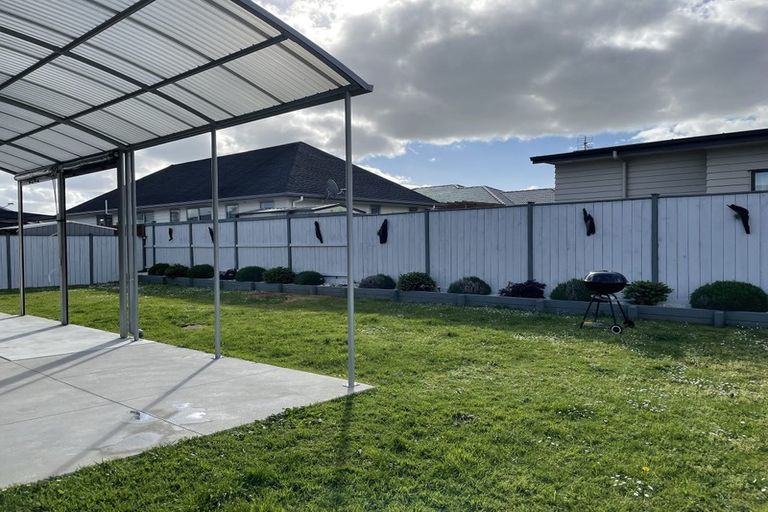 Photo of property in 3 Kabardin Street, Karaka, Papakura, 2113