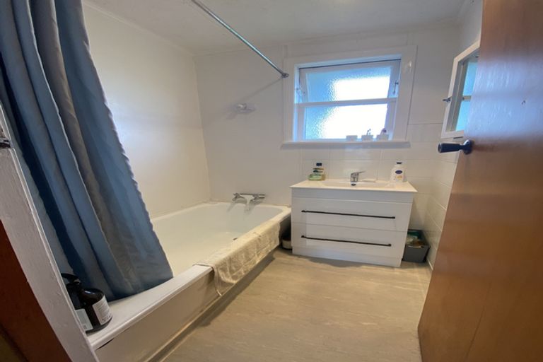 Photo of property in 34 Matipo Street, Castlecliff, Whanganui, 4501