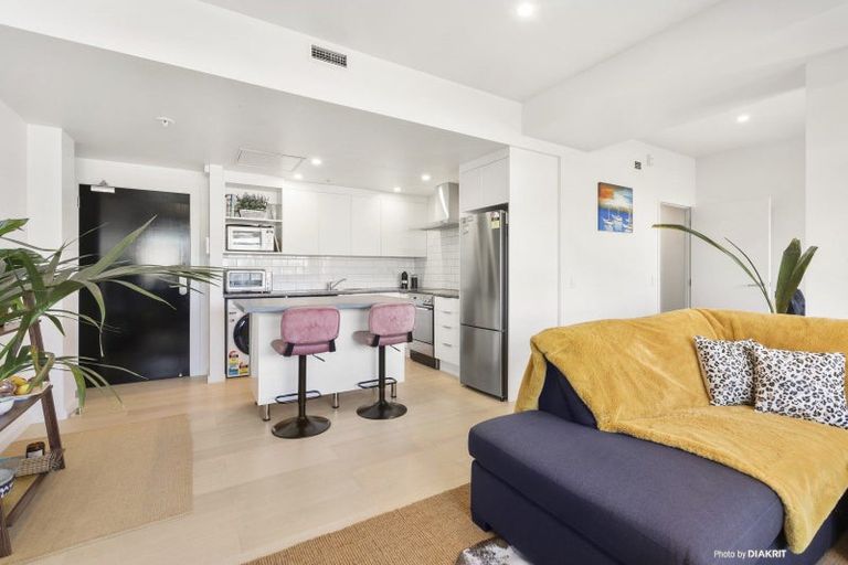 Photo of property in Quantum On Thorndon Quay, 6/163b Thorndon Quay, Pipitea, Wellington, 6011