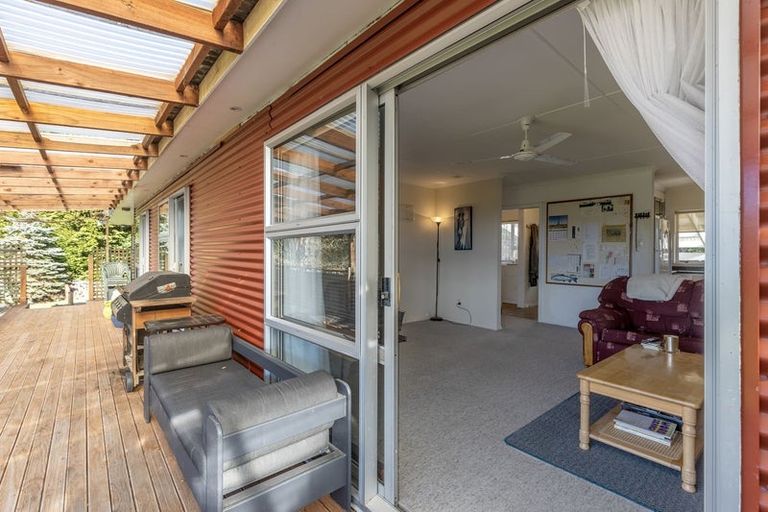 Photo of property in 31 Parerohi Grove, Kuratau, Turangi, 3381