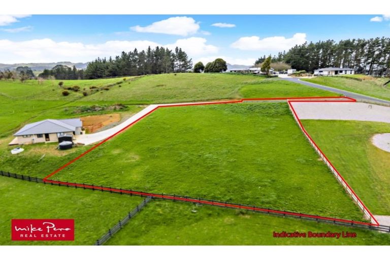 Photo of property in 15 Peet Row, Pokeno, 2471