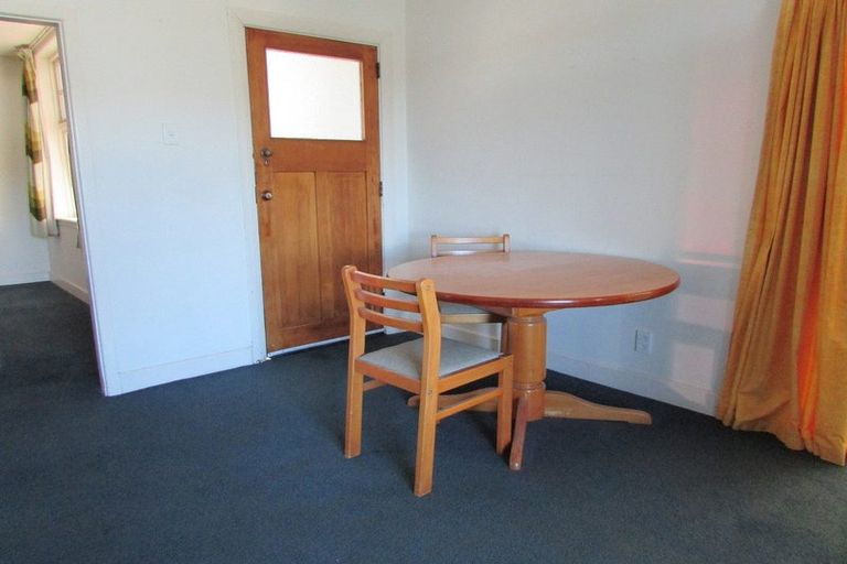 Photo of property in 2 Hawkhurst Road, Lyttelton, 8082