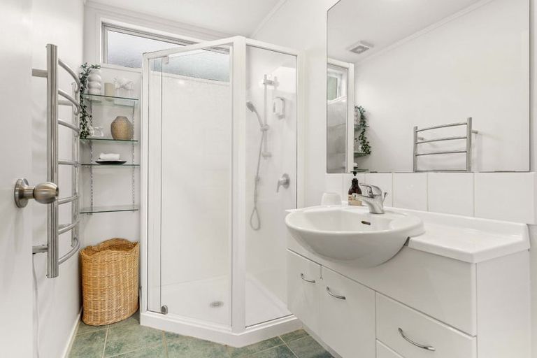 Photo of property in 319 Beverley Terrace, Whangamata, 3620