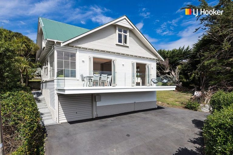 Photo of property in 7 Ngaio Street, Macandrew Bay, Dunedin, 9014
