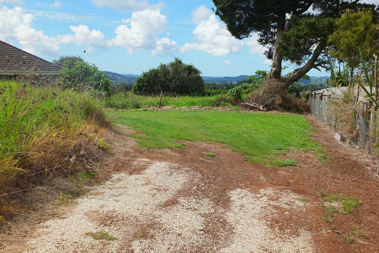 Photo of property in 2 Lake Ora Road, Te Kamo, Whangarei, 0112