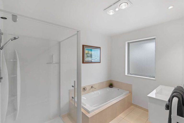 Photo of property in 6 Kessen Street, Pegasus, 7612