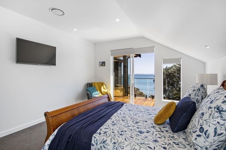 Photo of property in 208 Vipond Road, Stanmore Bay, Whangaparaoa, 0932