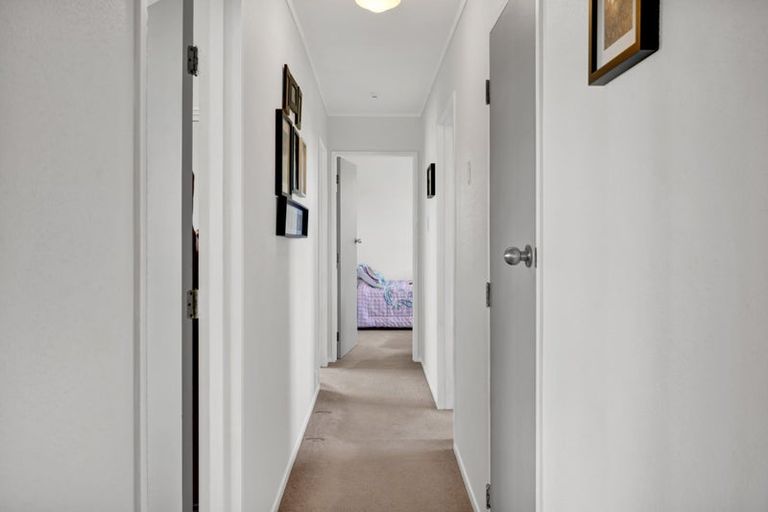 Photo of property in 17 Suther Street, Waverley, 4510