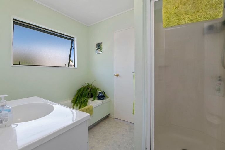 Photo of property in 6a Neil Road, Fairy Springs, Rotorua, 3015