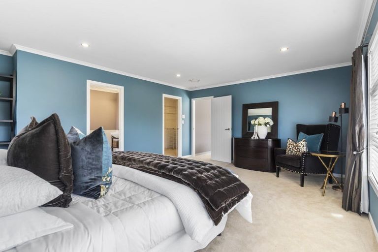 Photo of property in 14 Tranquility Rise, Mellons Bay, Auckland, 2014