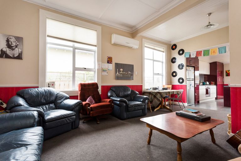 Photo of property in 94 Victoria Road, Saint Kilda, Dunedin, 9012