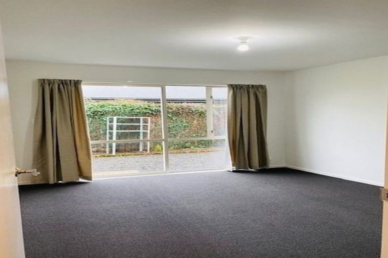 Photo of property in 40 Hansons Lane, Upper Riccarton, Christchurch, 8041