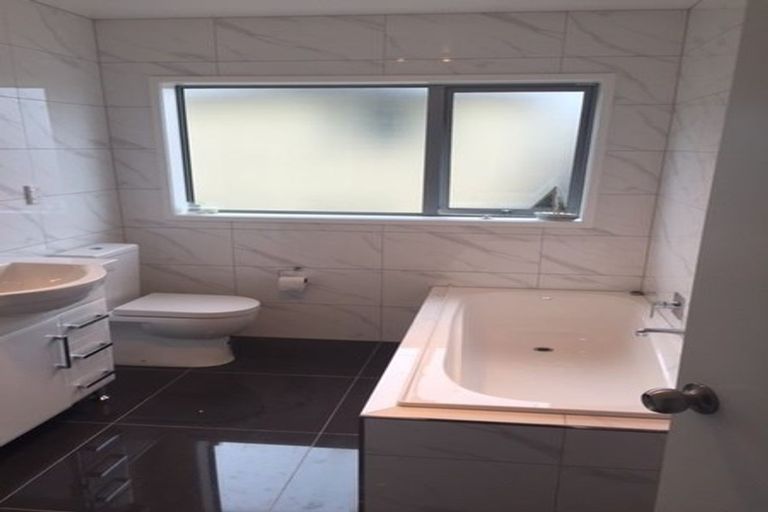 Photo of property in 44d Mountain Road, Mangere Bridge, Auckland, 2022