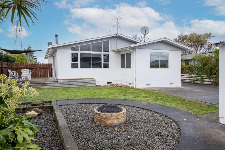 Photo of property in 404 High Street South, Carterton, 5713