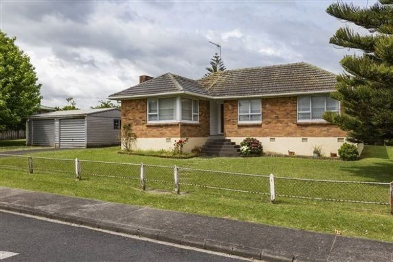 Photo of property in 28 Fleming Street, Manurewa East, Auckland, 2102