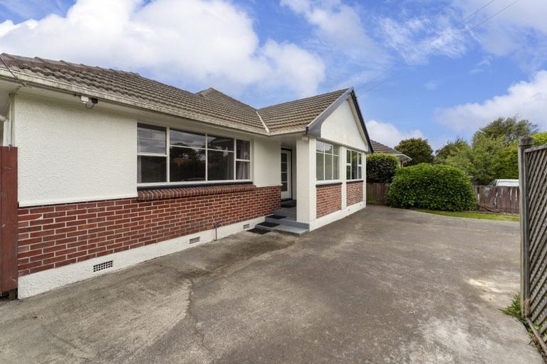 Photo of property in 39 Acacia Avenue, Upper Riccarton, Christchurch, 8041