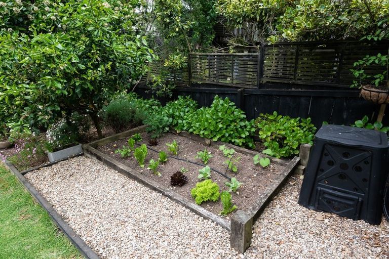 Photo of property in 2/56 Vincent Street, Howick, Auckland, 2014