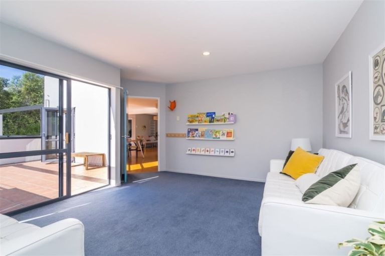 Photo of property in 9 Ribbonwood Close, Normanby, Dunedin, 9010