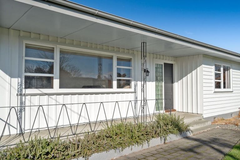 Photo of property in 6 Hobson Place, Solway, Masterton, 5810