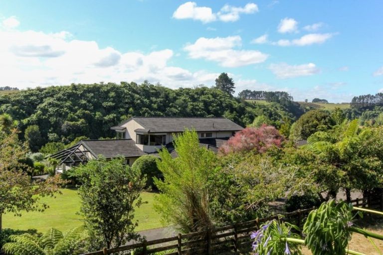Photo of property in 371b Mangorei Road, Merrilands, New Plymouth, 4312
