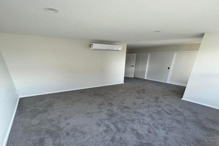 Photo of property in 42 Glidepath Road, Hobsonville, Auckland, 0616