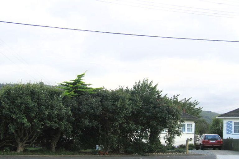 Photo of property in 17a Savage Crescent, Upper Hutt Central, Upper Hutt, 5018