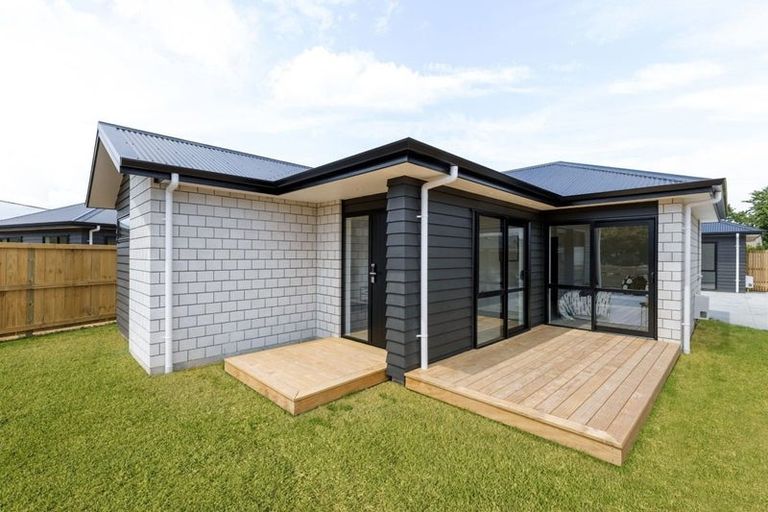 Photo of property in 2/41 Forsyth Street, Saint Andrews, Hamilton, 3200