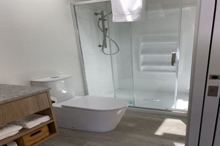 Photo of property in 15 Hau Lane, Oakura, 4314