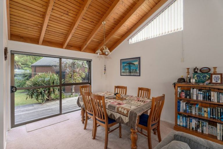 Photo of property in 28 Centennial Drive, Whitianga, 3510