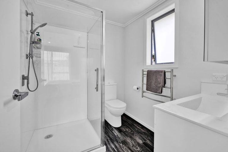 Photo of property in 1a Carrington Street, Inglewood, 4330