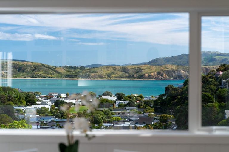 Photo of property in 84 Cluny Road, Plimmerton, Porirua, 5026