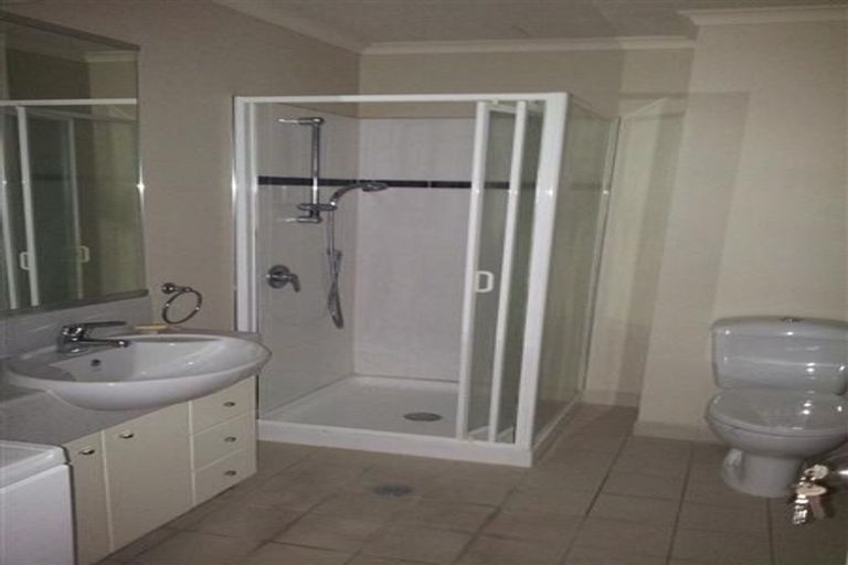 Photo of property in 1 Emily Place, Bellevue, Tauranga, 3110