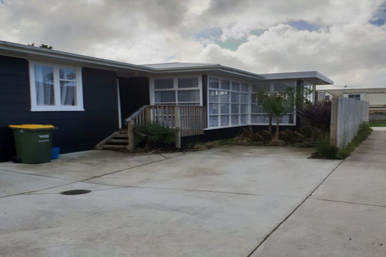 Photo of property in 14a Warriston Avenue, Waiuku, 2123