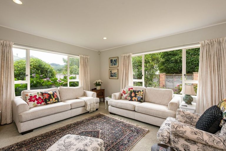 Photo of property in 116 Oxford Street, Tawa, Wellington, 5028