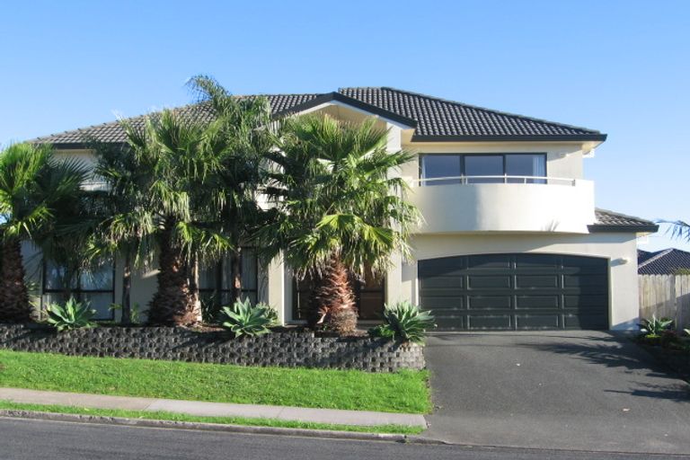 Photo of property in 71 Wiseley Road, West Harbour, Auckland, 0618