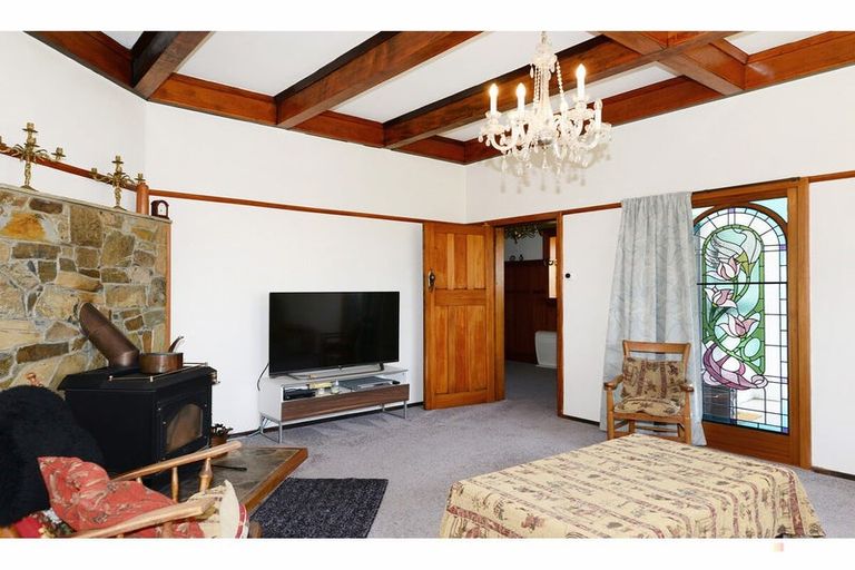 Photo of property in 17 Rhodes Street, Waimate, 7924