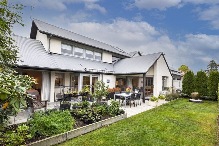 Photo of property in 11 Bluestone Drive, Parklands, Christchurch, 8083