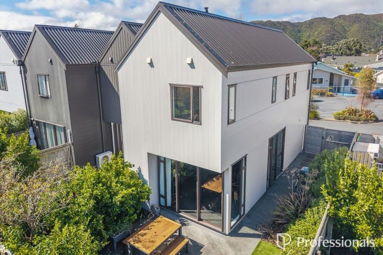 Photo of property in 11 Ron Deal Way, Epuni, Lower Hutt, 5011