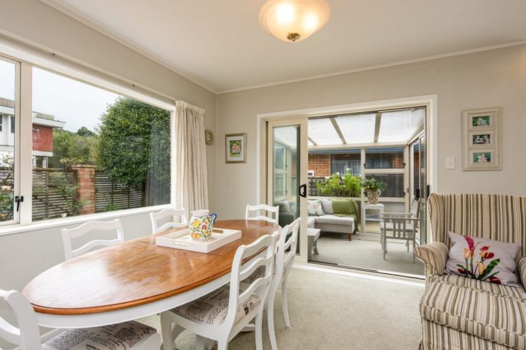 Photo of property in 116 Oxford Street, Tawa, Wellington, 5028