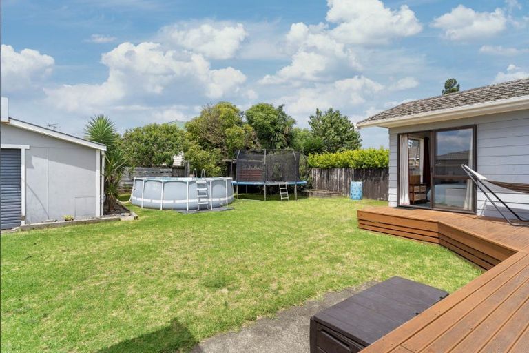 Photo of property in 17 Tudor Place, Mount Maunganui, 3116