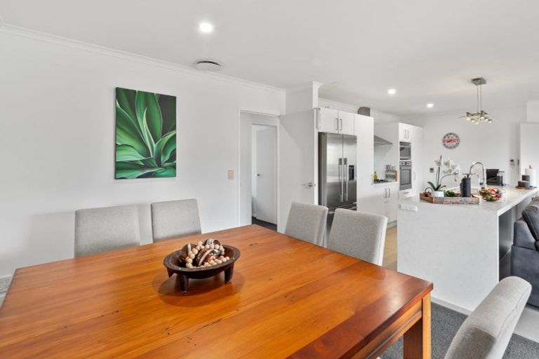 Photo of property in 43 Abby Close, Pukekohe, 2120