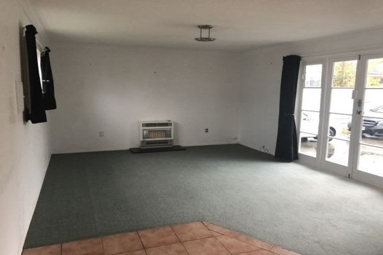 Photo of property in 15a Limbrick Street, Terrace End, Palmerston North, 4410