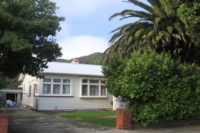 Photo of property in 37 Wainui Road, Waiwhetu, Lower Hutt, 5010