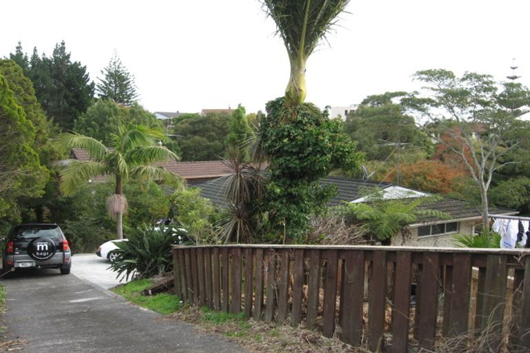 Photo of property in 9 Nickleby Place, Mellons Bay, Auckland, 2014