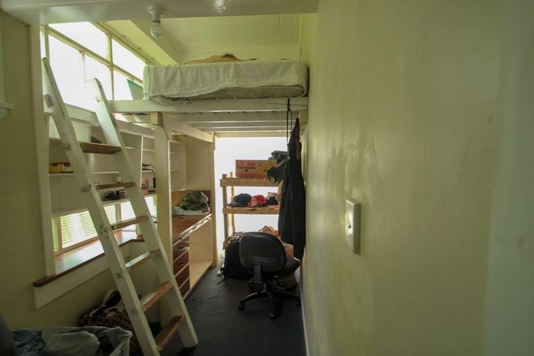 Photo of property in Carillion/the Knoll, 33 Thompson Street, Mount Cook, Wellington, 6011